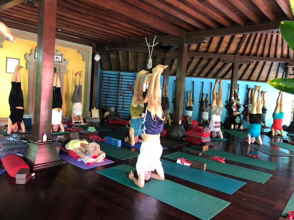 Best Yoga Studio In Seminyak Olop Iyengat