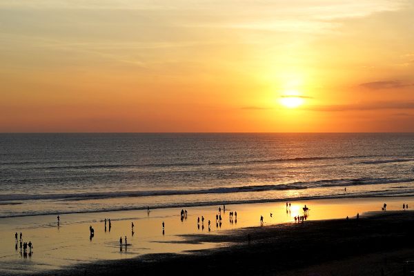 Plage de Seminyak : un paradis tropical à Bali