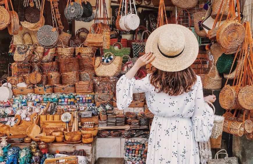 Shopping in Bali - Sukawati Art Market